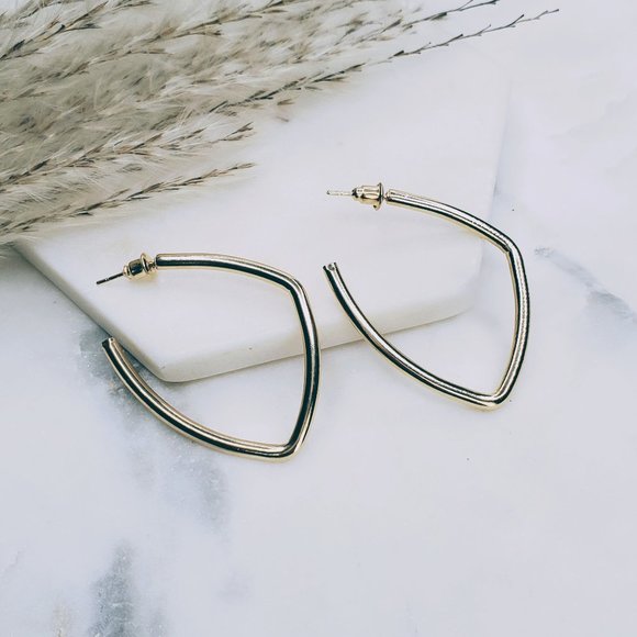 5 for $25 Geometric Half Hoop Statement Earrings - Picture 6 of 9